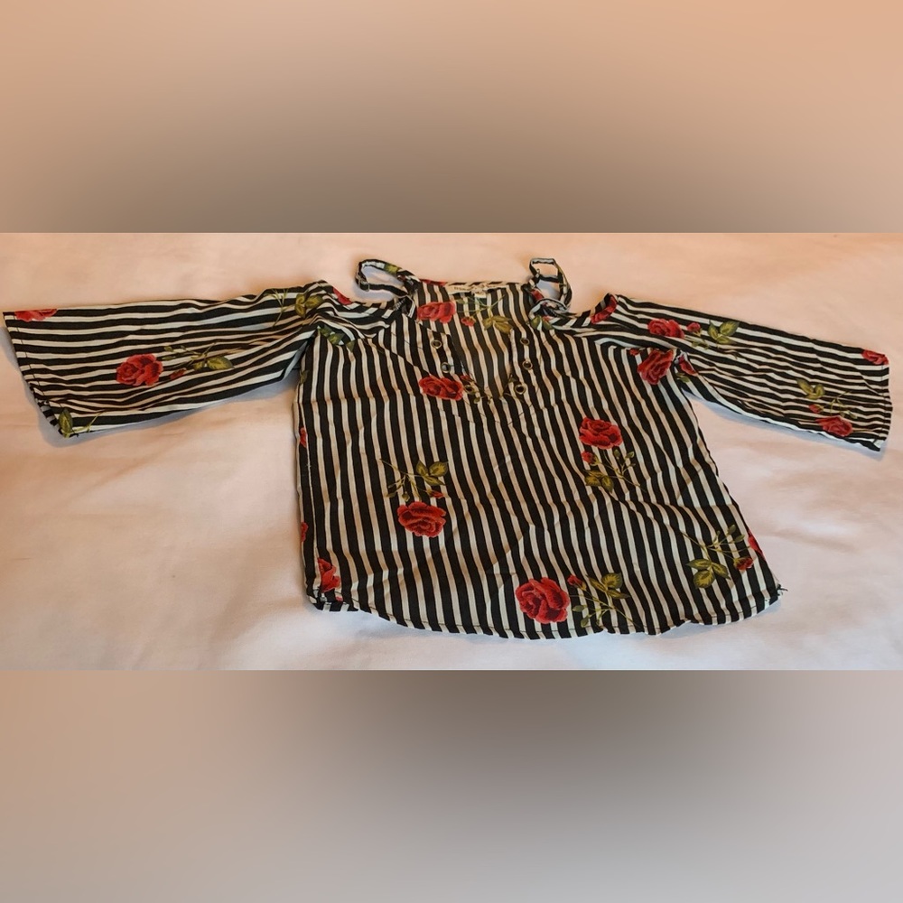Speed Limit black and white striped and red roses girls shirt size M 5